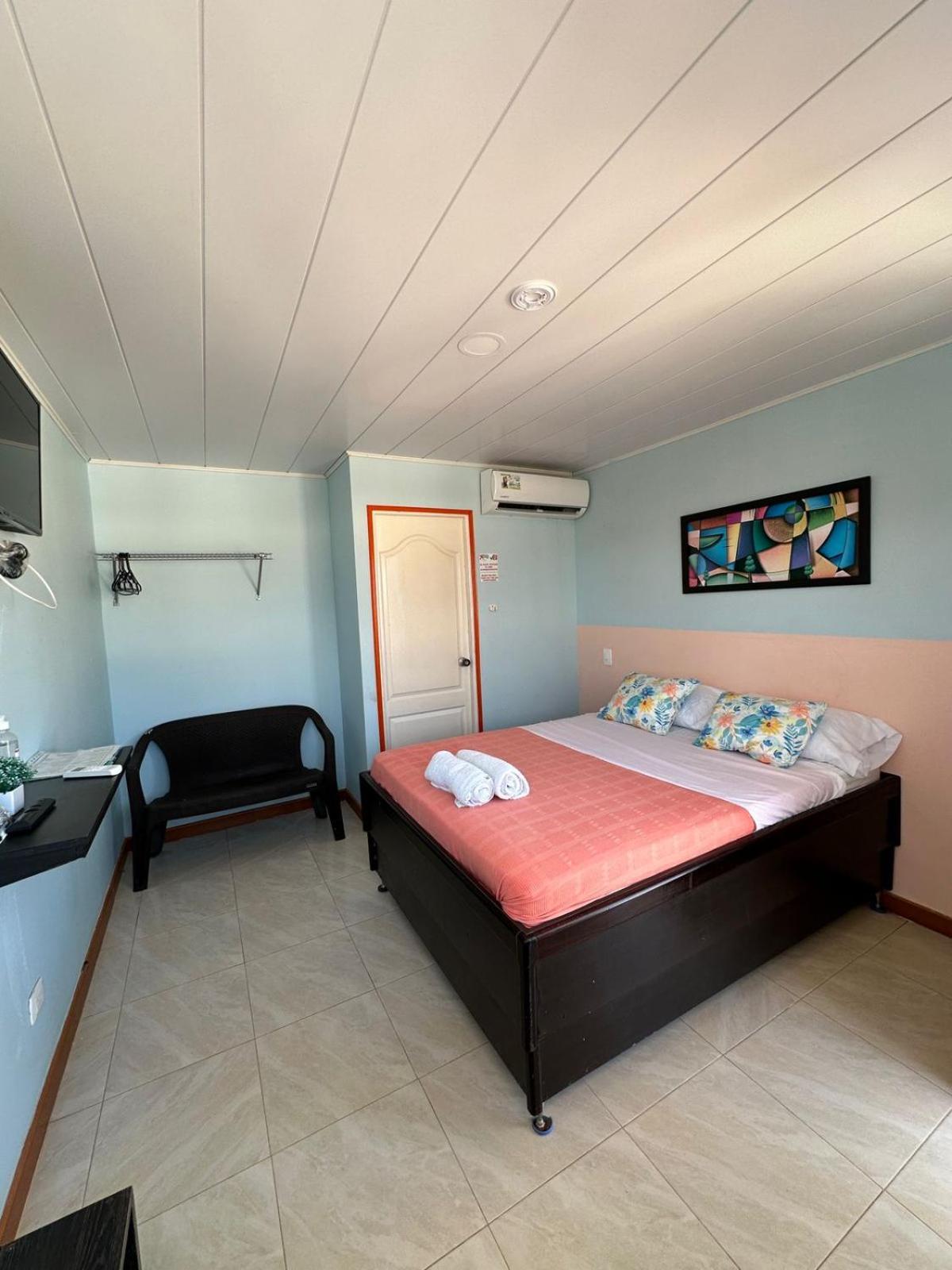 Victoria'S Gennie Bay Village Hostal San Andrés Eksteriør billede