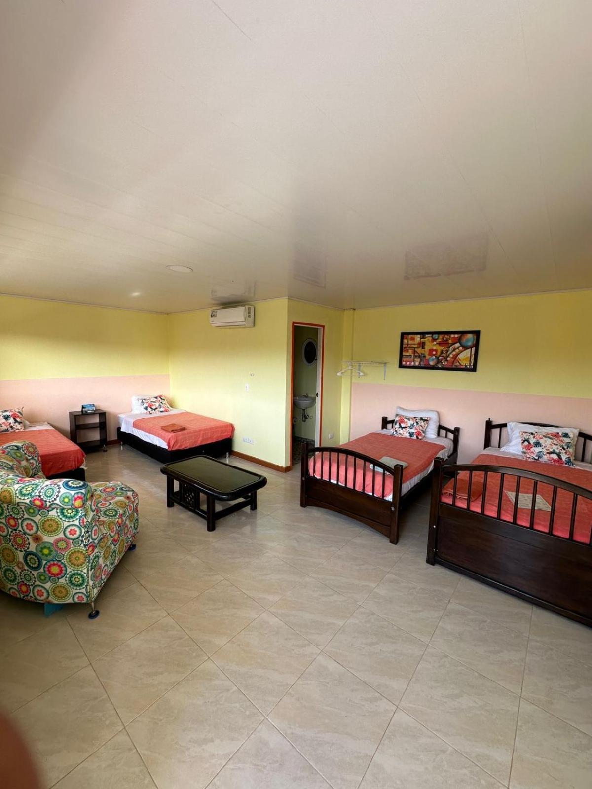 Victoria'S Gennie Bay Village Hostal San Andrés Eksteriør billede