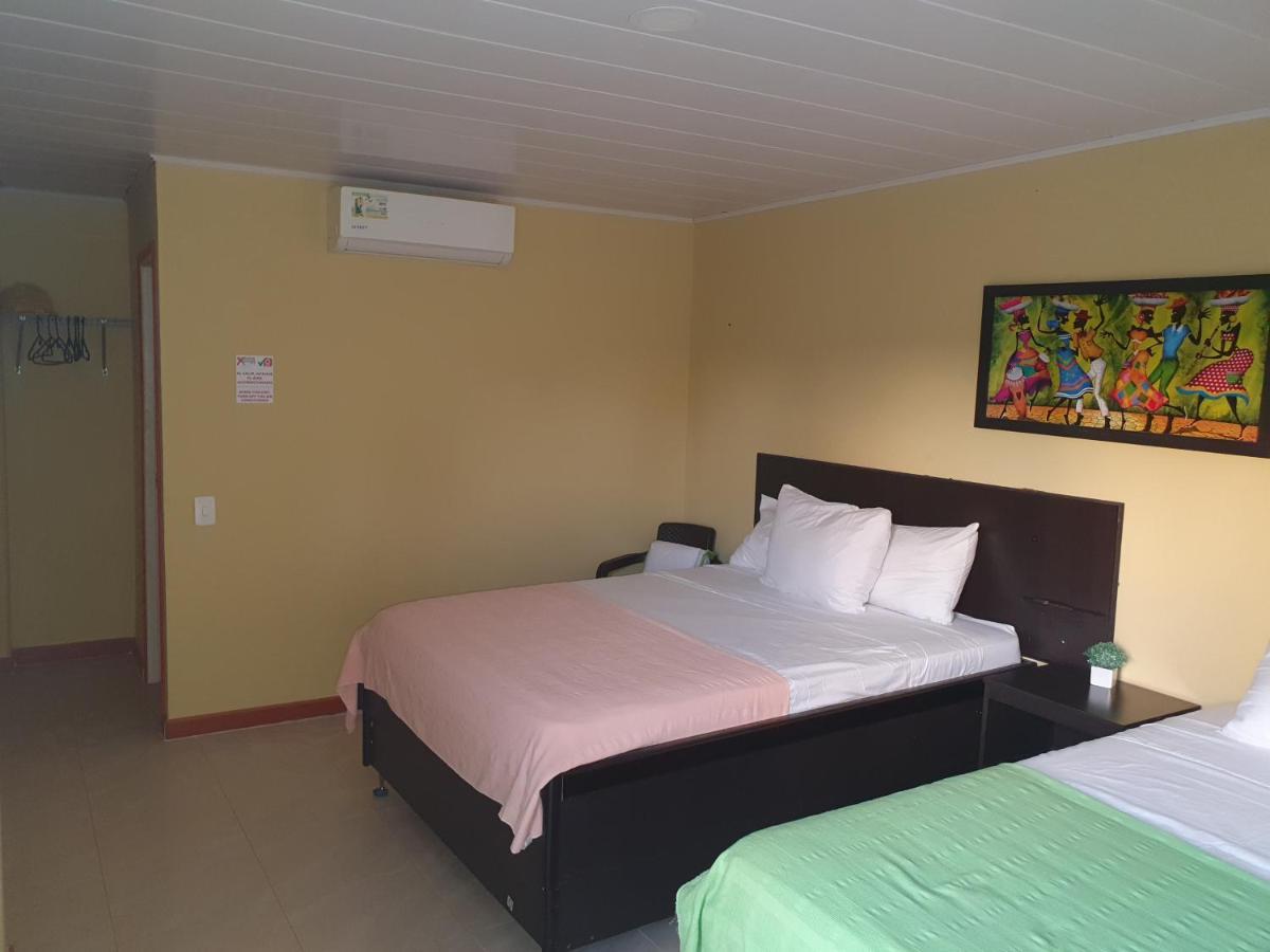 Victoria'S Gennie Bay Village Hostal San Andrés Eksteriør billede